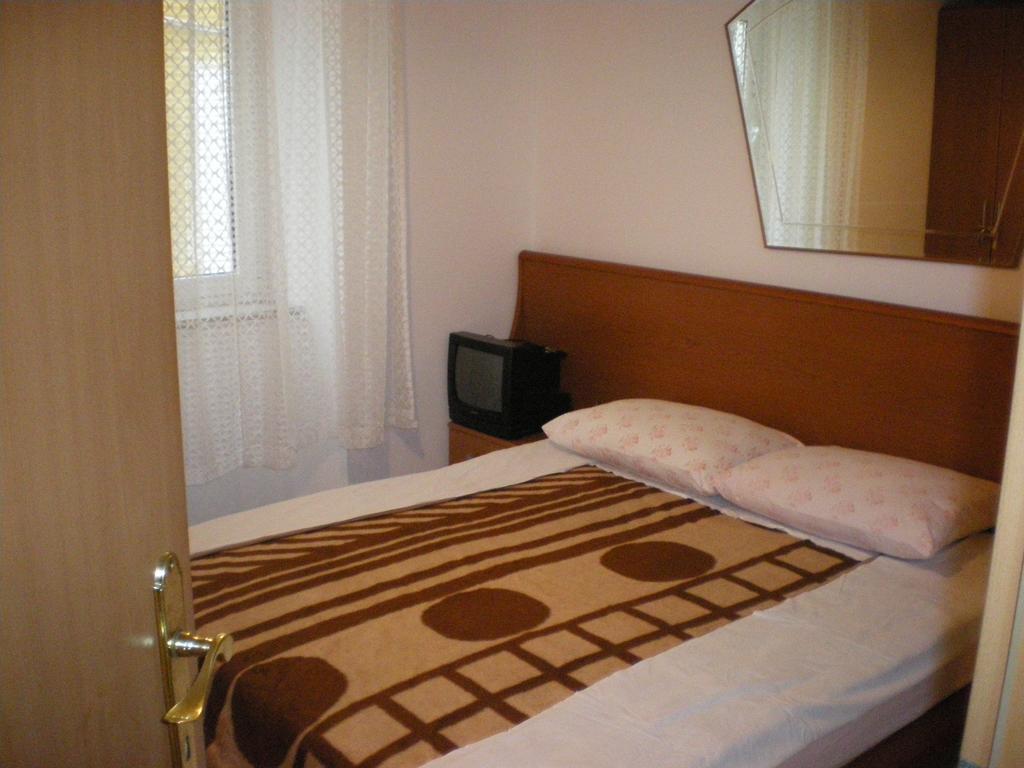 Apartments Пиран Стая снимка